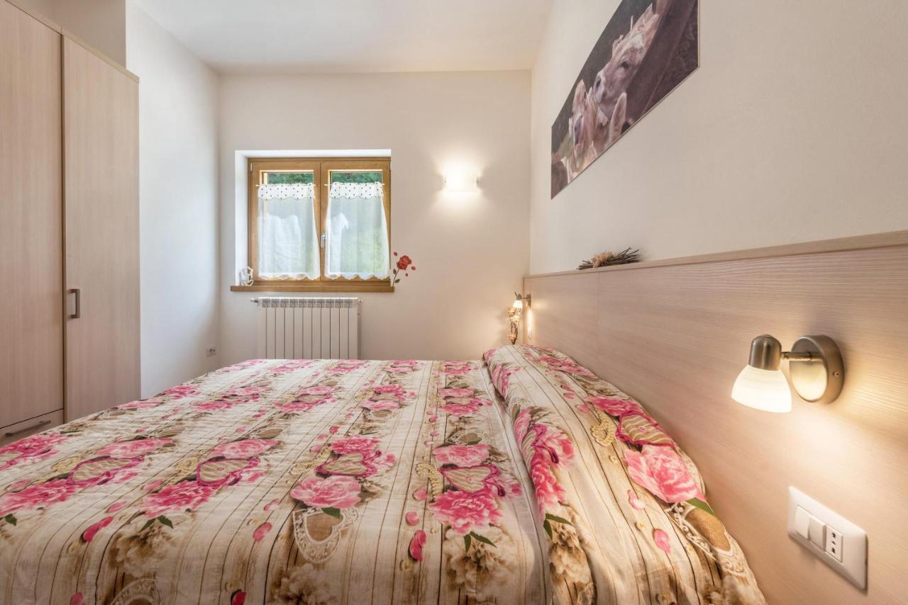 Nonno Bigi Rosa Apartment Tremosine Luaran gambar